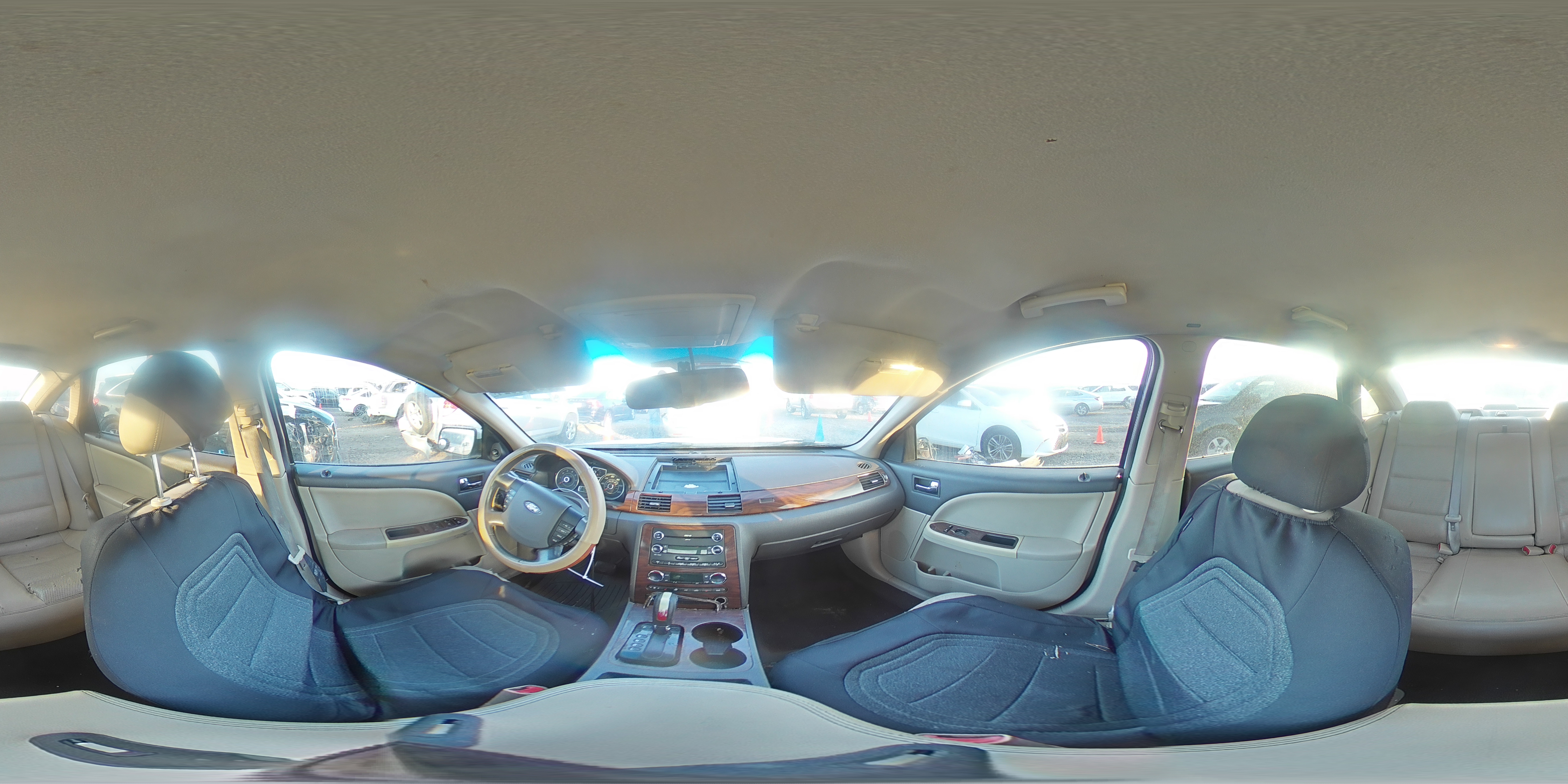 2009 Ford Taurus - Image 13