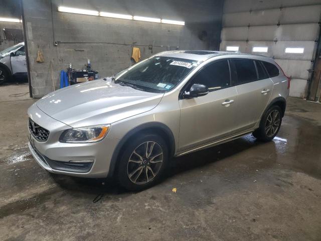 2016 Volvo V60 Cross Country Premier