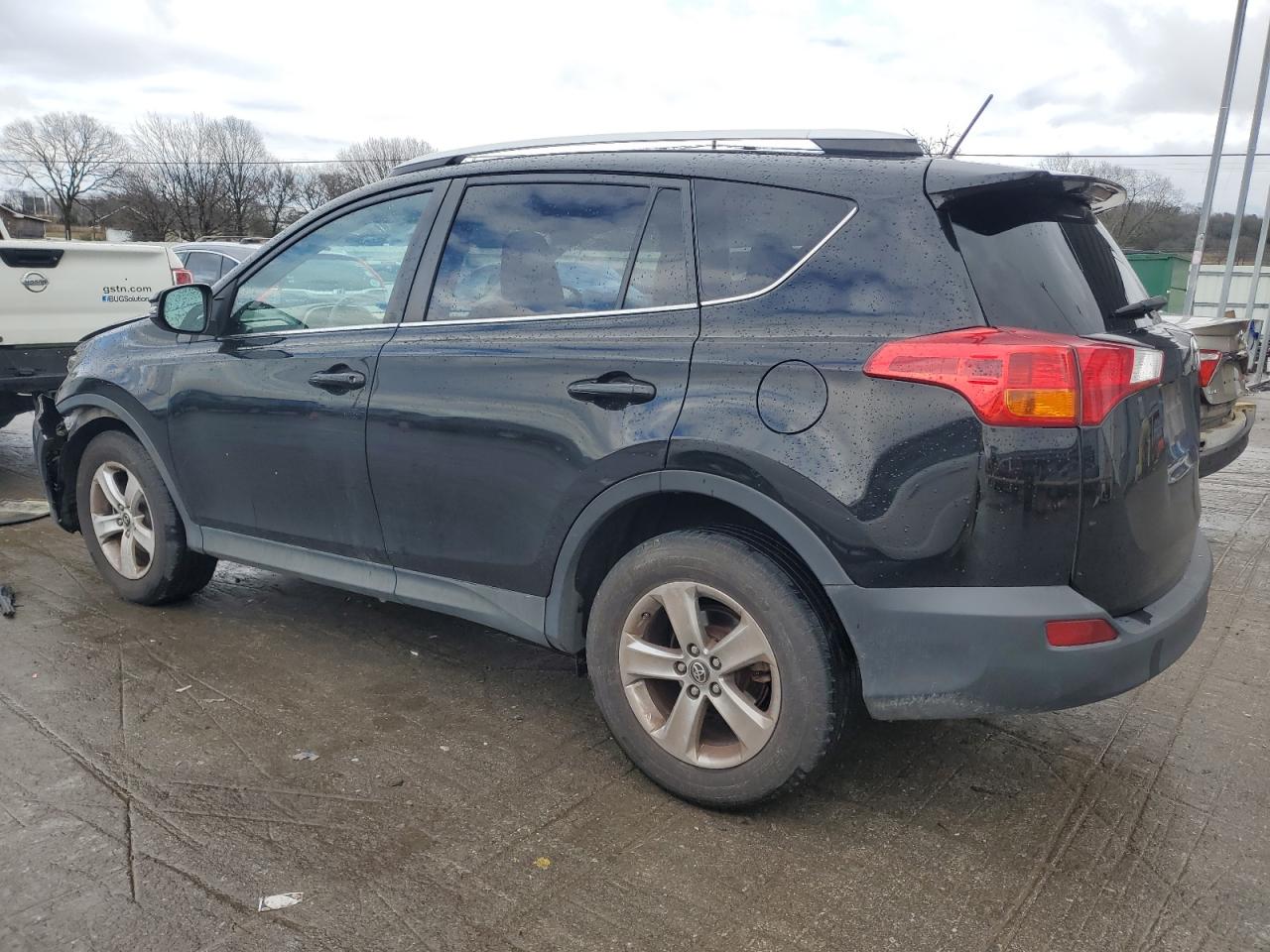 2015 Toyota RAV 4 - Image 2