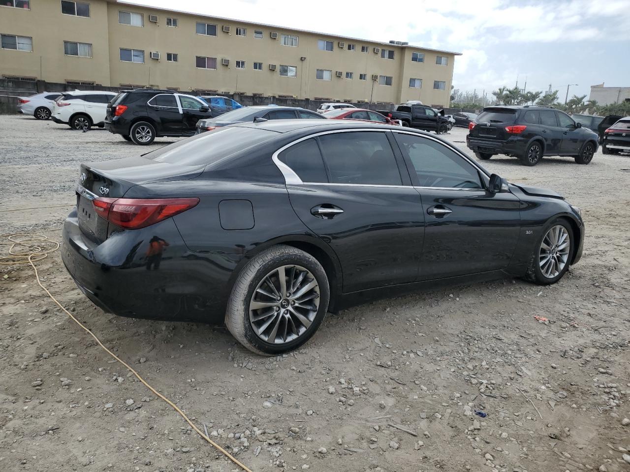 2020 Infiniti Q50 - Image 3