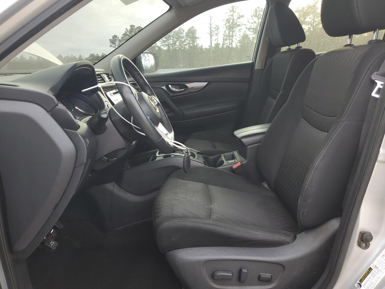 2017 Nissan Rogue - Image 7