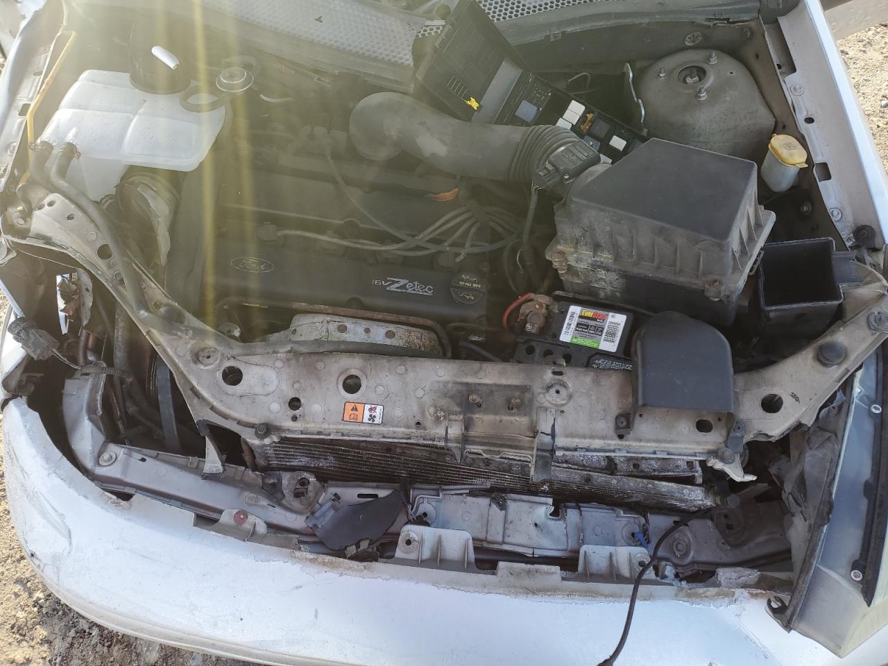 2003 Ford Focus - Image 12