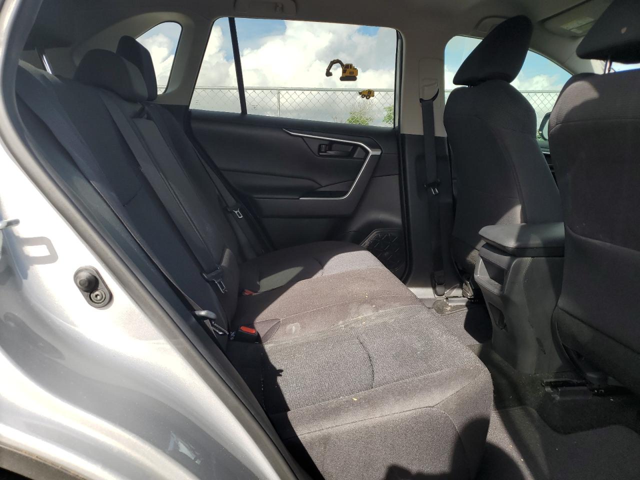 2021 Toyota RAV 4 - Image 11