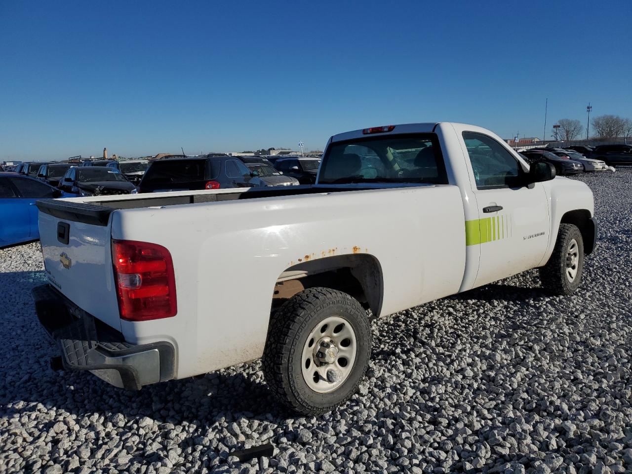2012 Chevrolet Silverado - Image 3