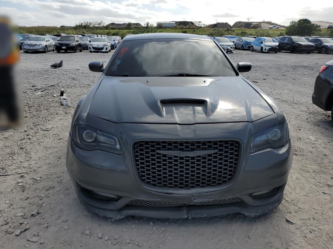 VIN 2C3CCABT1HH506062 2017 CHRYSLER 300 no.5