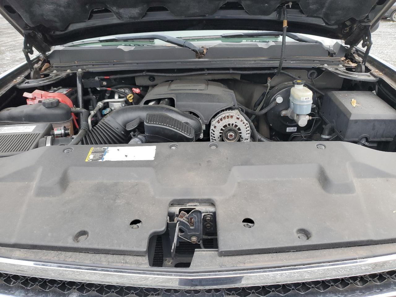 2007 Chevrolet Silverado - Image 11