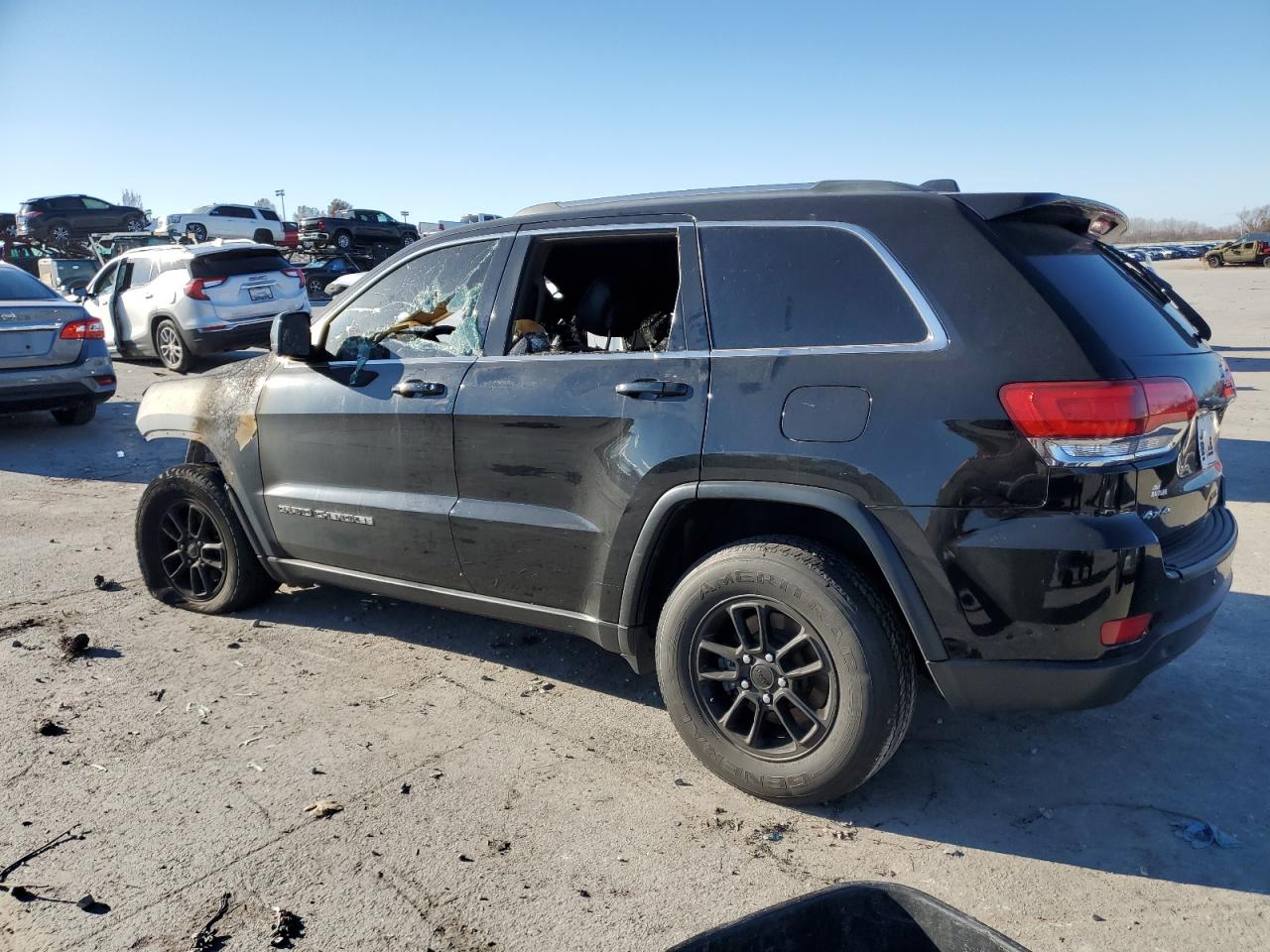 2019 Jeep Grand Cherokee - Image 2
