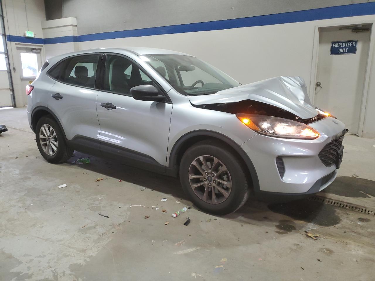 2022 Ford Escape - Image 4