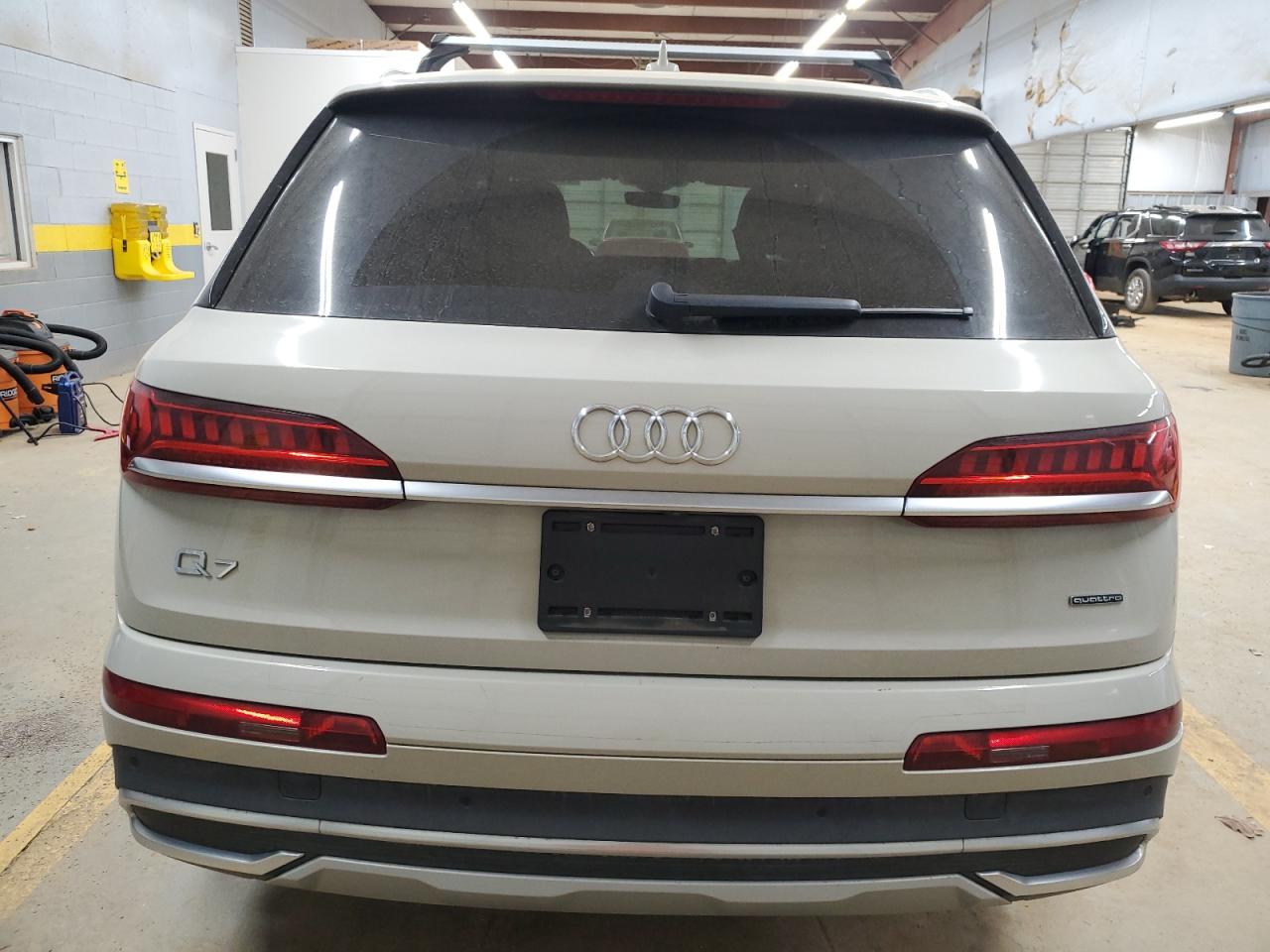 2021 Audi Q7 - Image 6