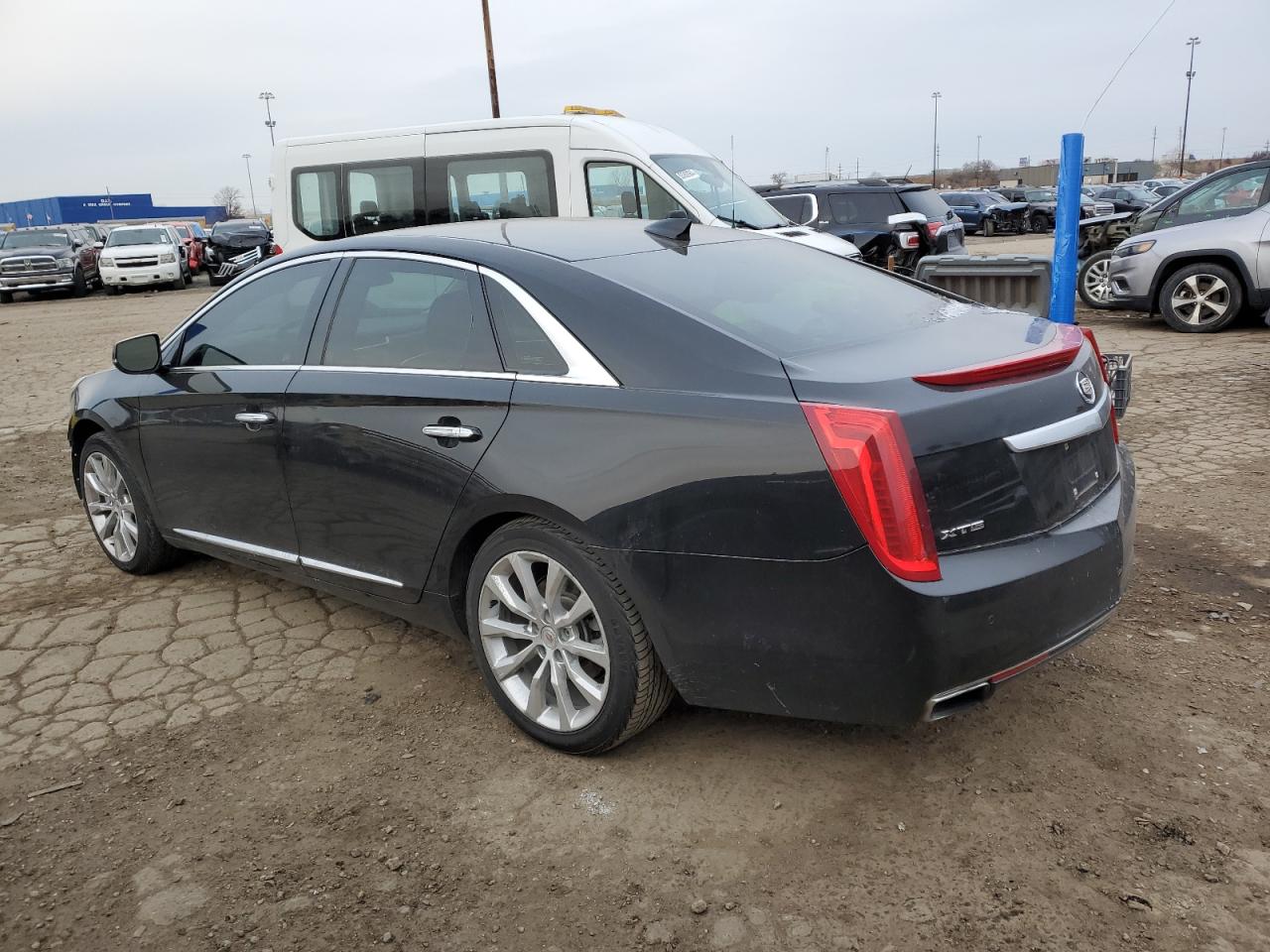 VIN 2G61M5S3XF9211561 2015 CADILLAC XTS no.2