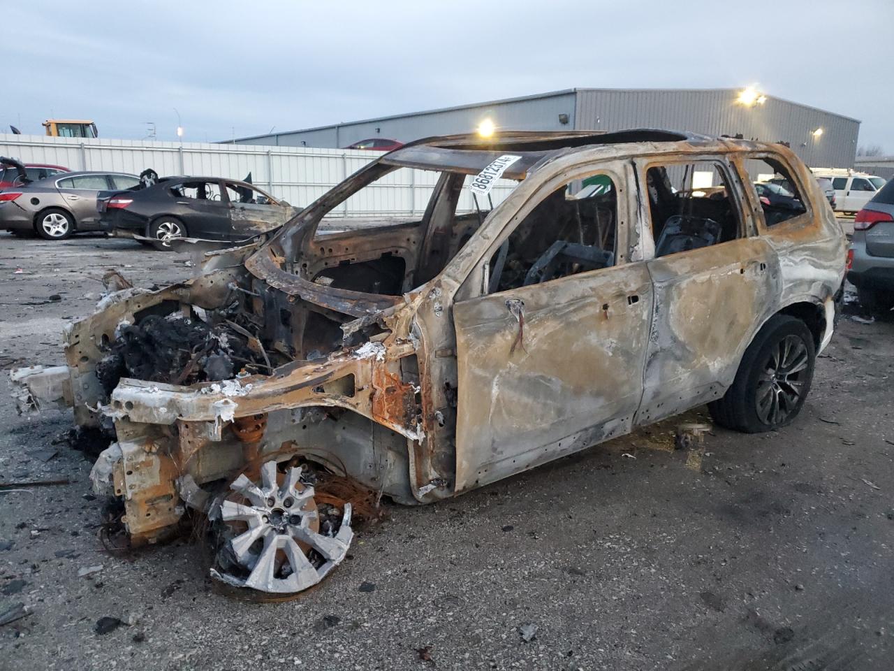 2021 Volvo Xc90 T6 Momentum en Venta en Dyer, IN - Burn