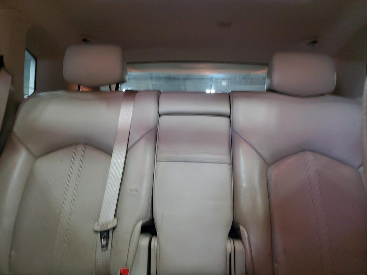 2015 Cadillac SRX - Image 10