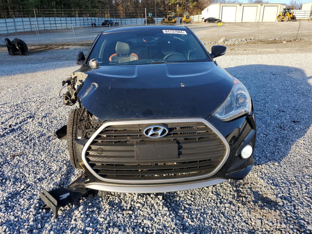 2016 Hyundai Veloster - Image 5