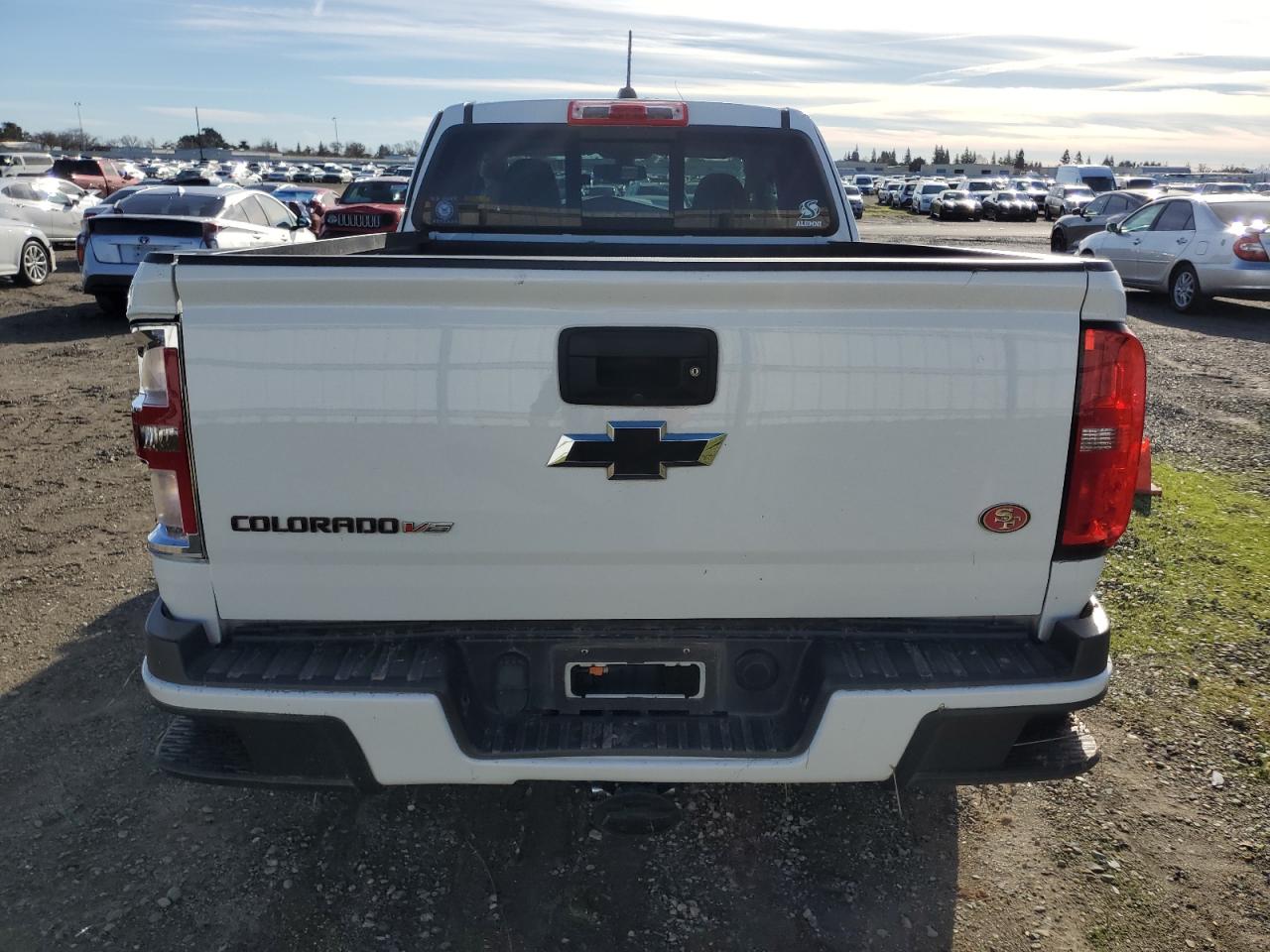 VIN 1GCHSCEN8K1358463 2019 CHEVROLET COLORADO no.6