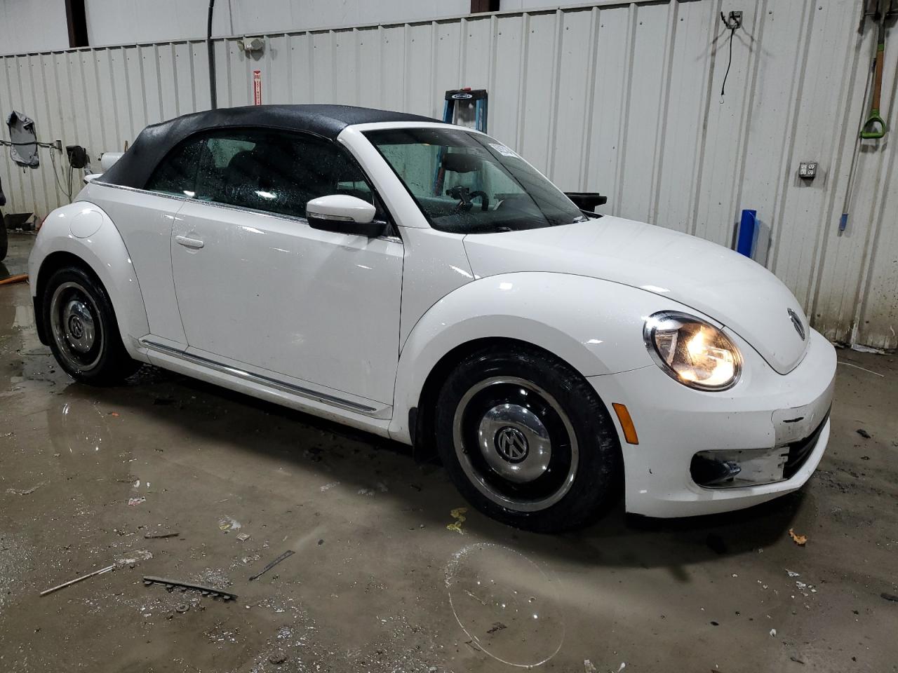 VIN 3VW5P7AT9DM820760 2013 VOLKSWAGEN BEETLE no.4