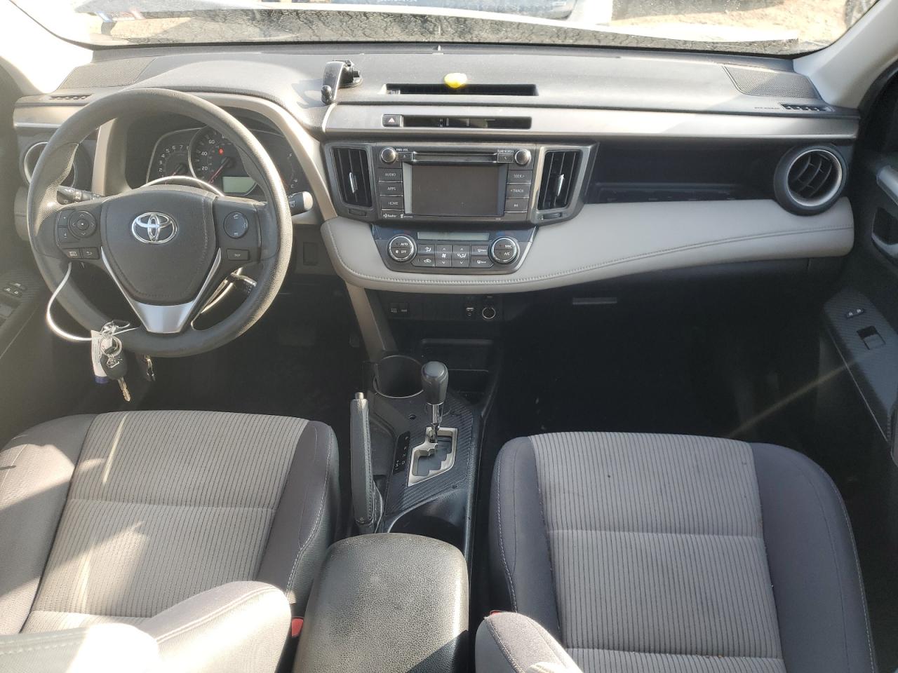2015 Toyota RAV 4 - Image 9