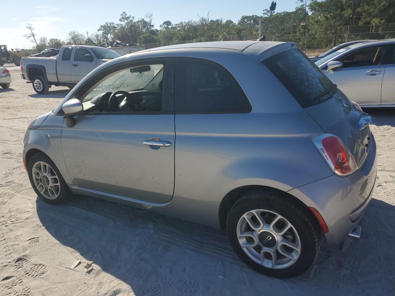 2015 Fiat 500 - Image 2