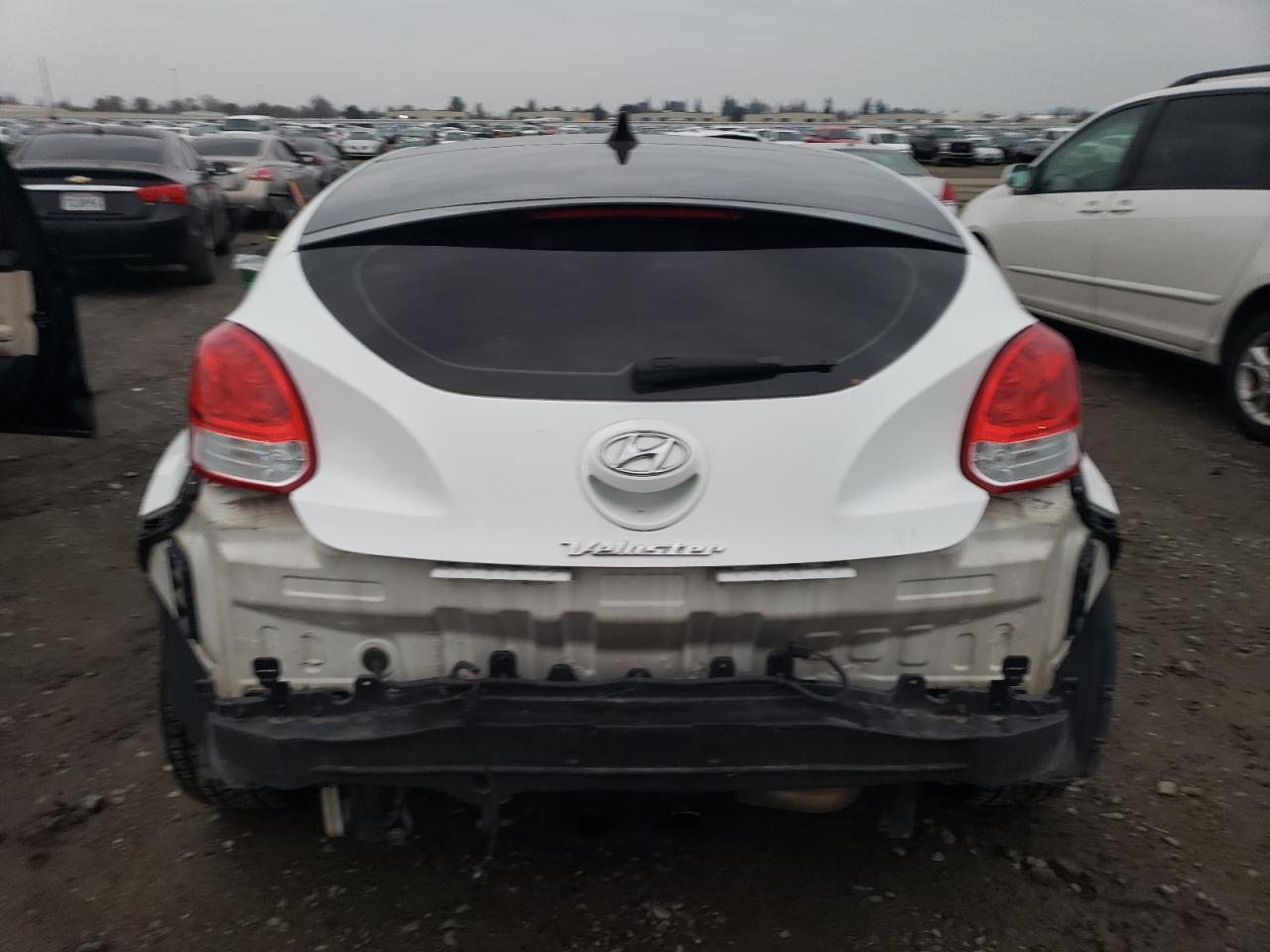 VIN KMHTC6AD7DU135608 2013 HYUNDAI VELOSTER no.6