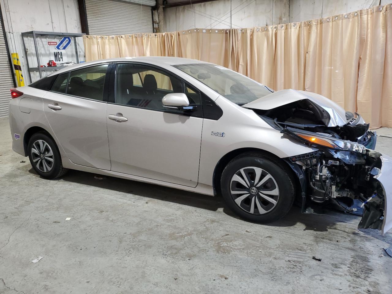 2017 Toyota Prius - Image 4