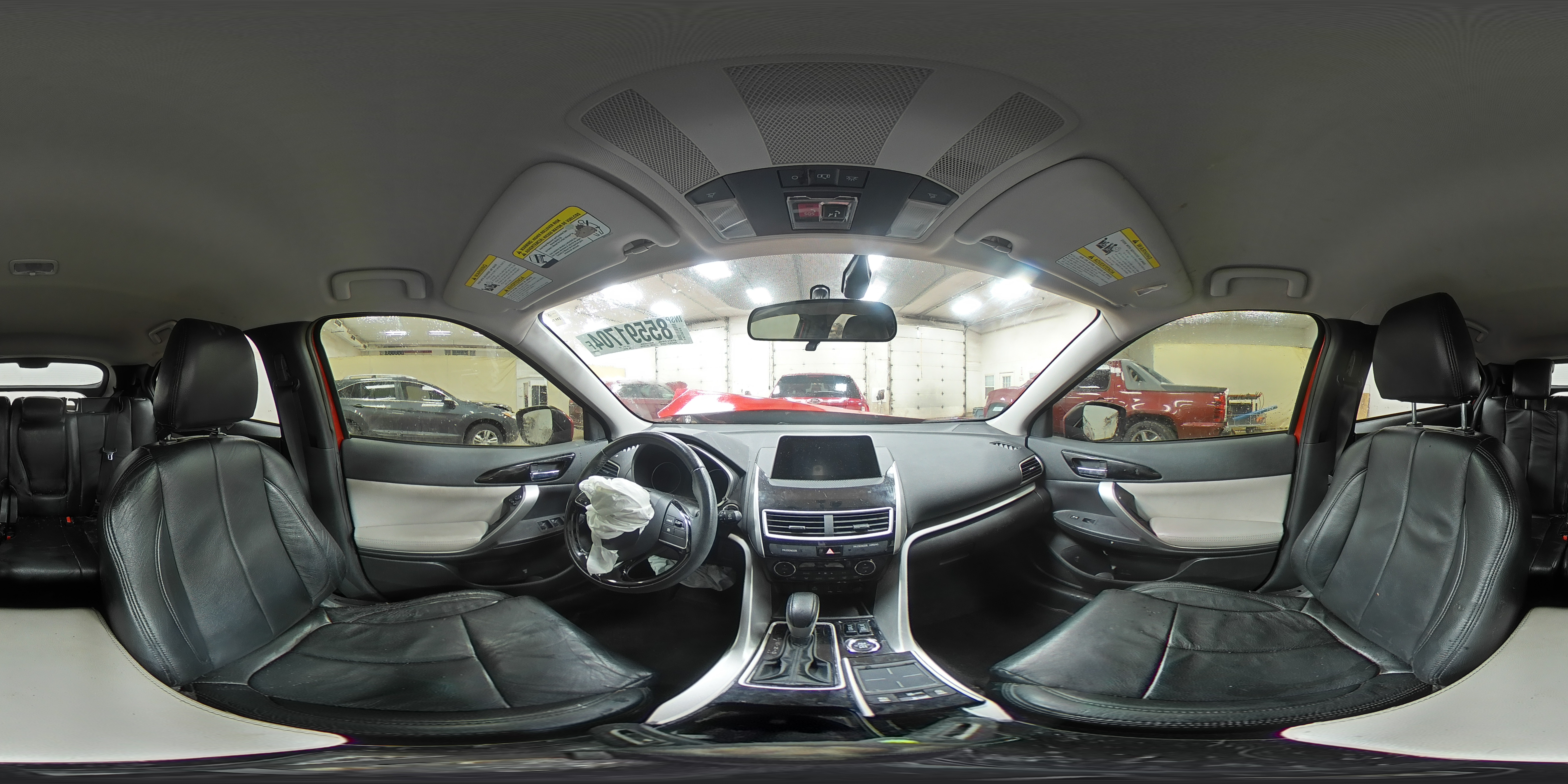 2019 Mitsubishi Eclipse - Image 15