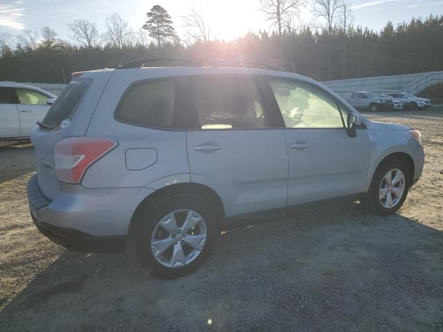  SUBARU FORESTER 2015 Серебристый