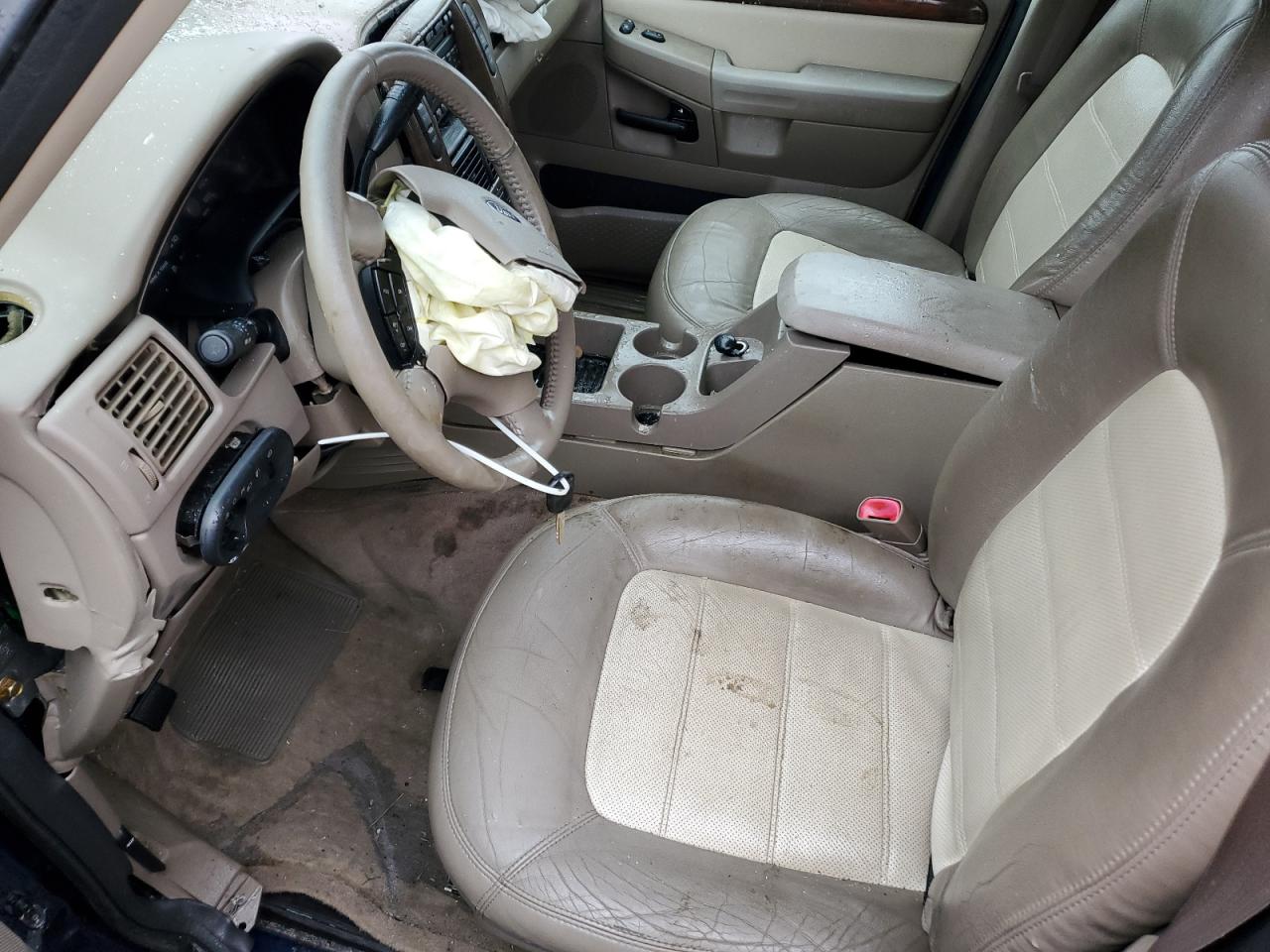 2004 Ford Explorer Eddie Bauer VIN: 1FMZU74W94UA51848 Lot: 85119804