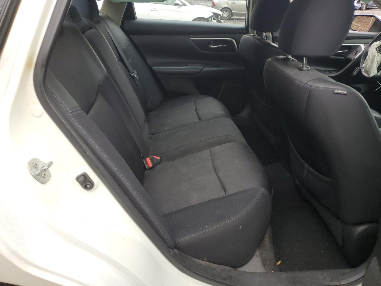 2016 Nissan Altima - Image 10