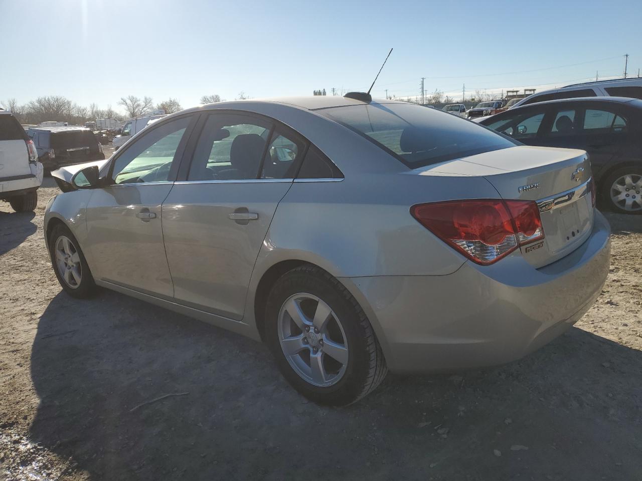 VIN 1G1PC5SB9F7213104 2015 CHEVROLET CRUZE no.2