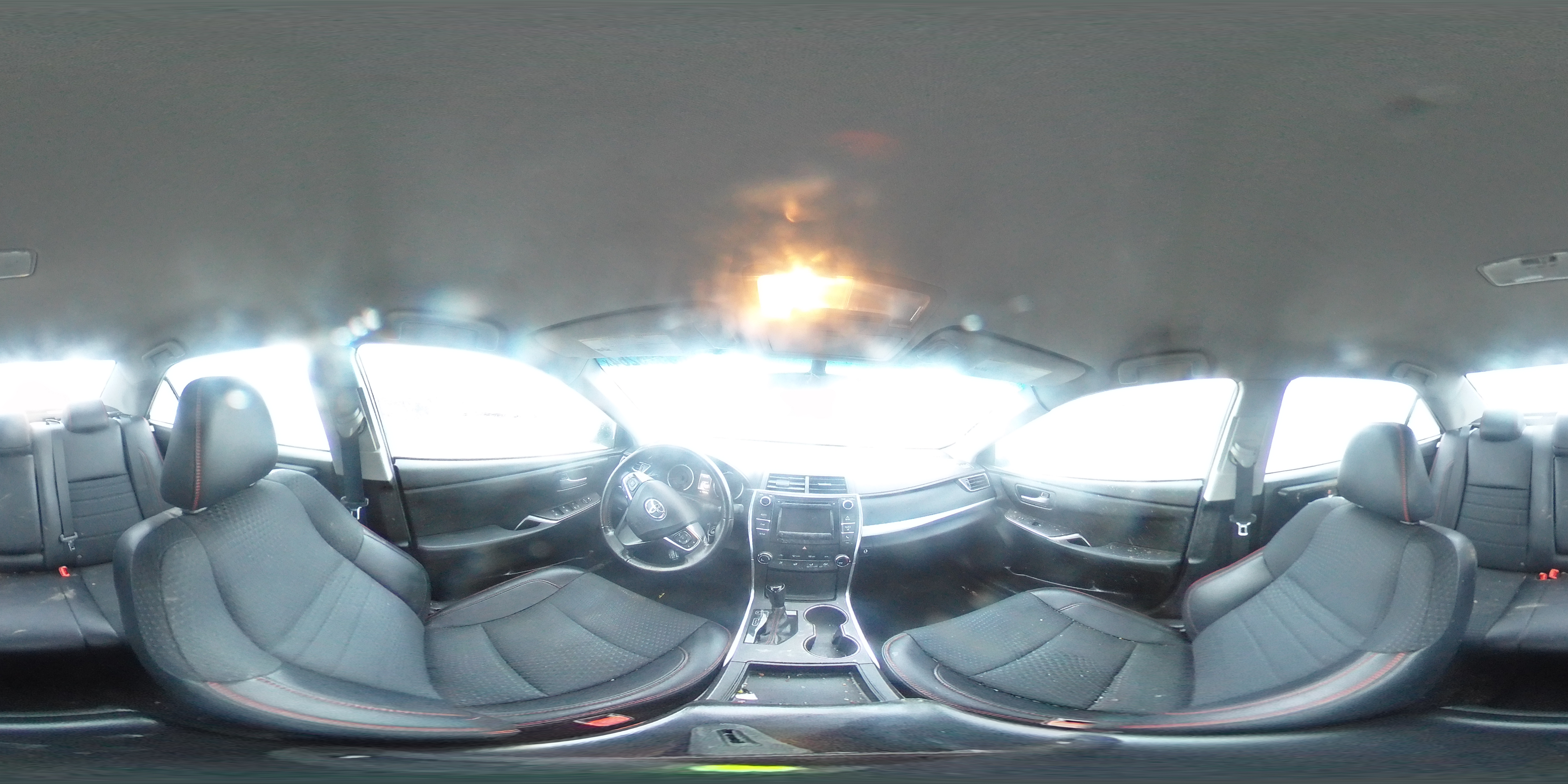 2015 Toyota Camry - Image 13