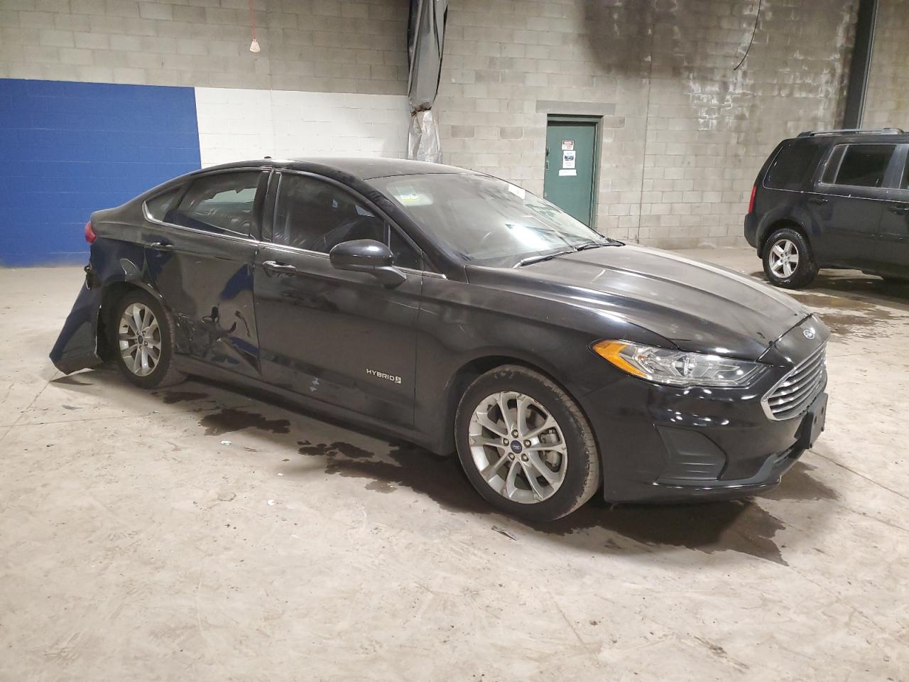 2019 Ford Fusion - Image 4