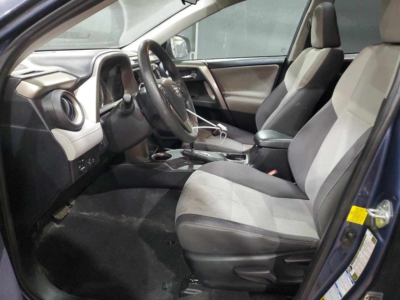 2014 Toyota RAV 4 - Image 7