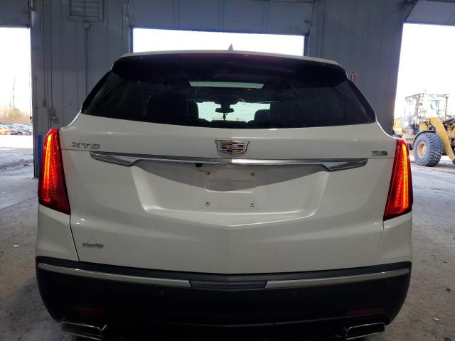 CADILLAC XT5 2018 White