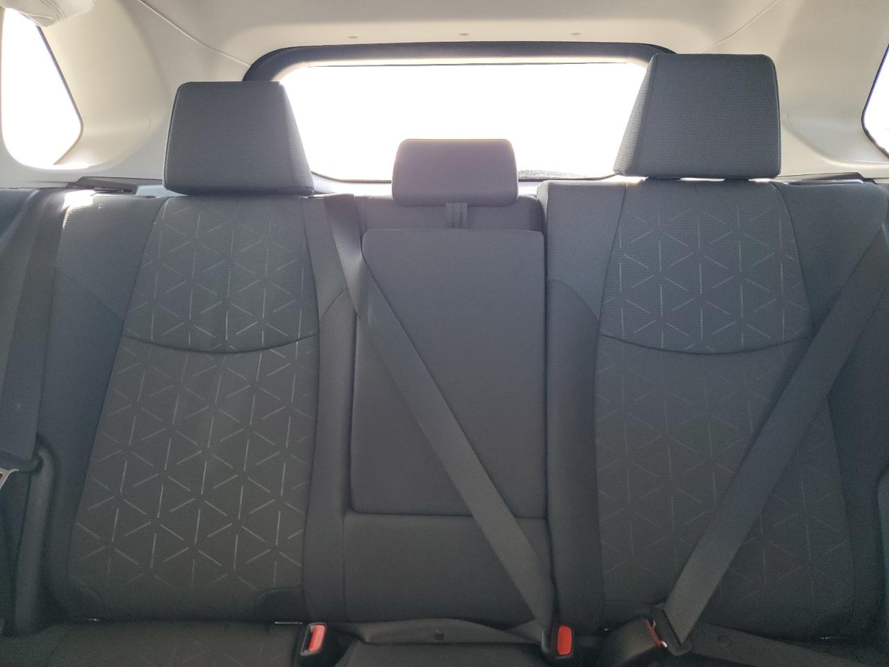 2024 Toyota RAV 4 - Image 10