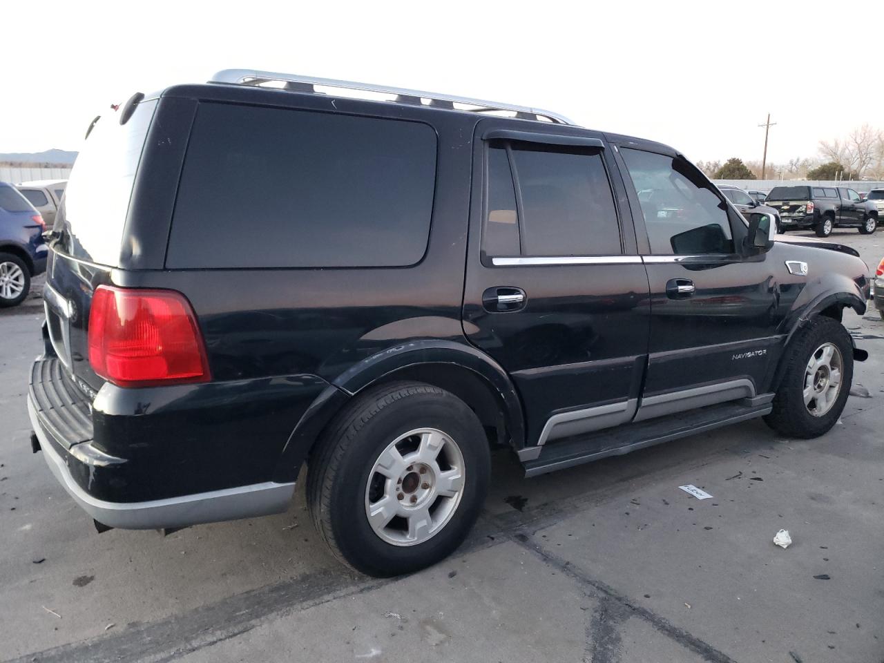 2003 Lincoln Navigator - Image 3