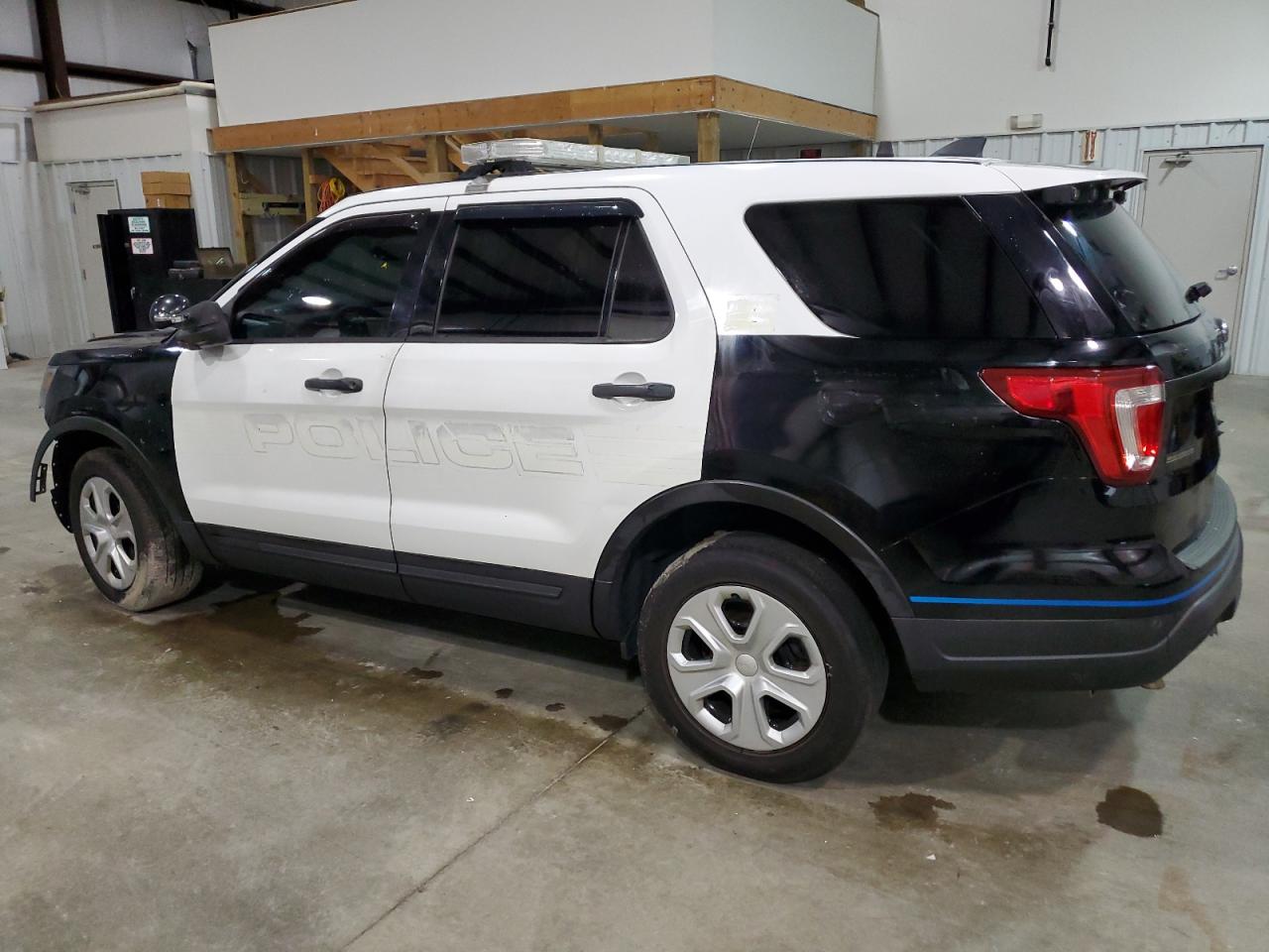 1FM5K8AR4JGB92183 2018 FORD EXPLORER - Image 2