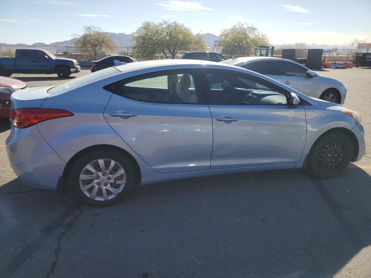 VIN KMHDH4AEXDU485432 2013 HYUNDAI ELANTRA no.3