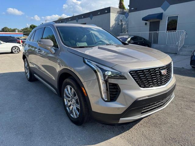  CADILLAC XT4 2023 Бежевый