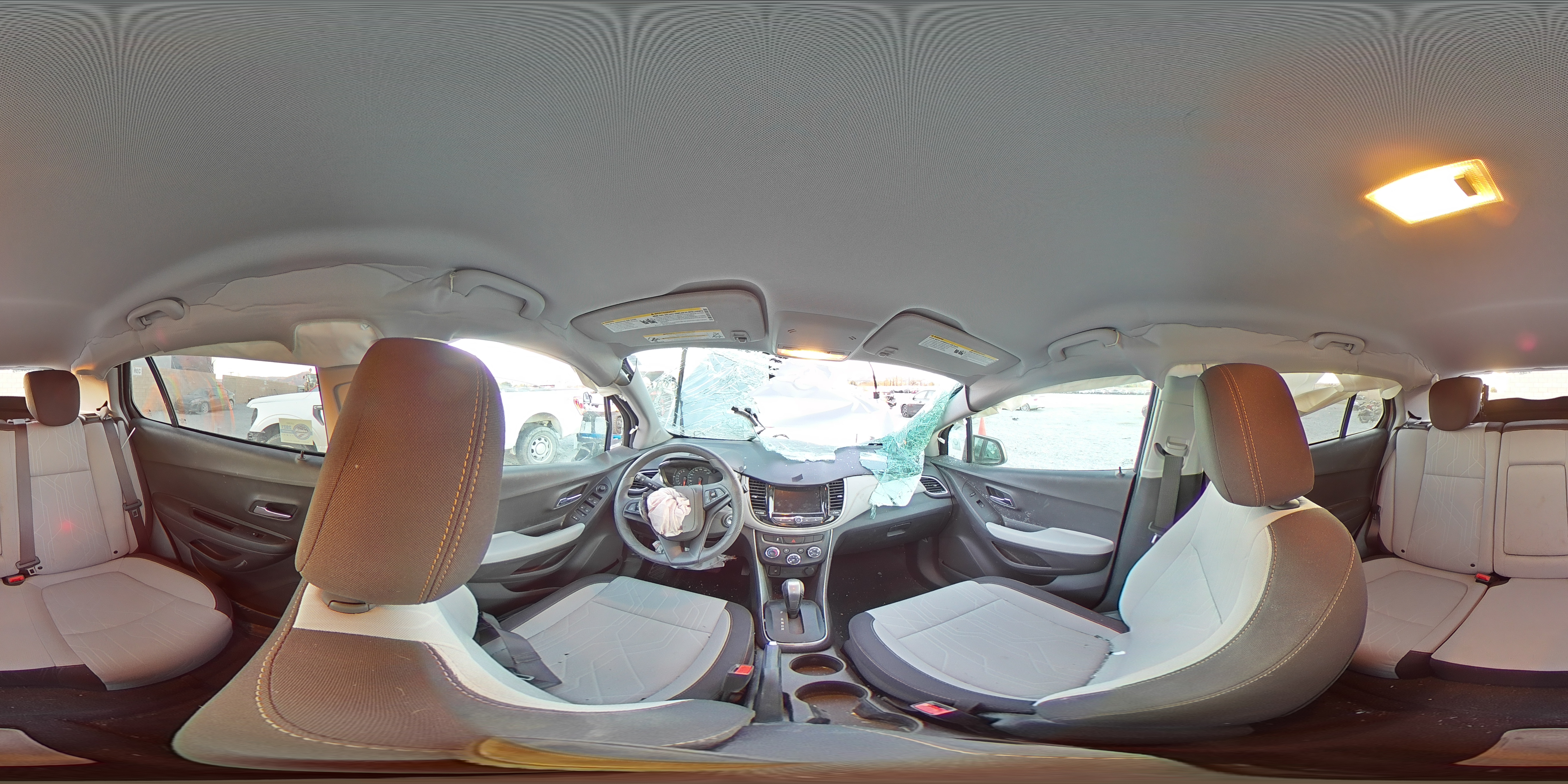 2020 Chevrolet Trax - Image 14