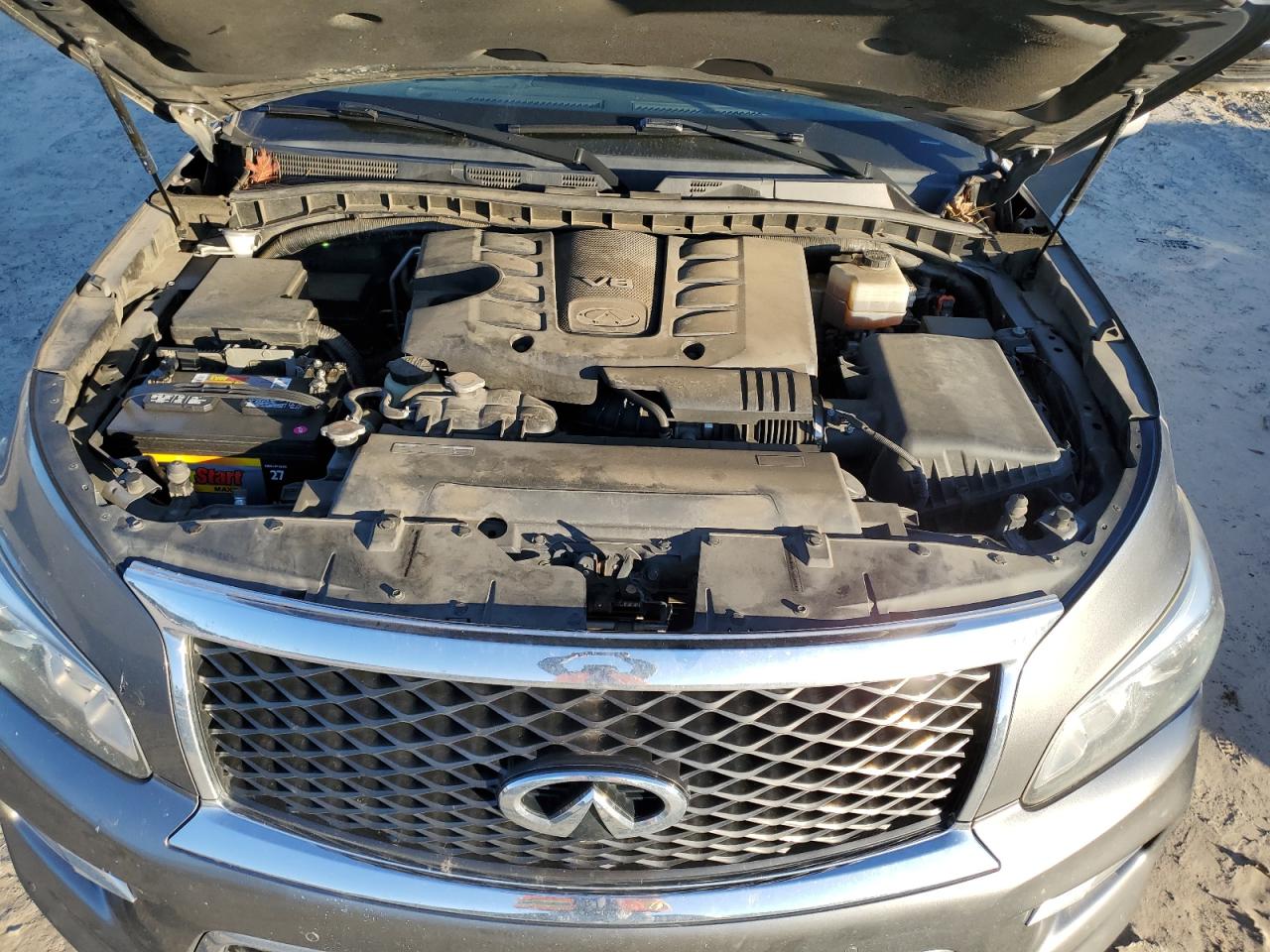 2017 Infiniti QX80 - Image 12