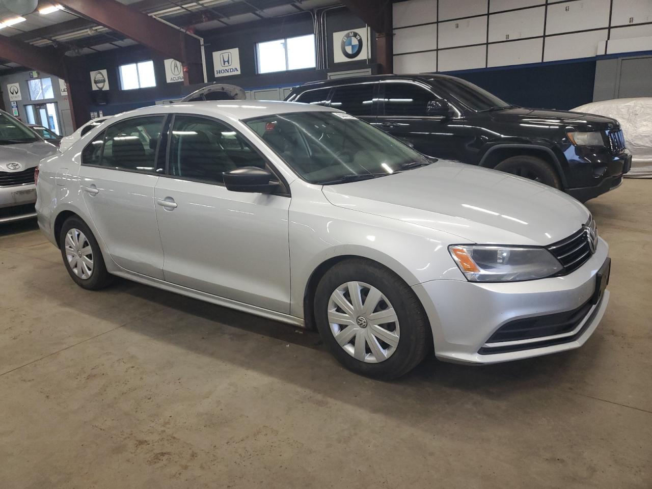 VIN 3VW267AJ5GM329904 2016 VOLKSWAGEN JETTA no.4