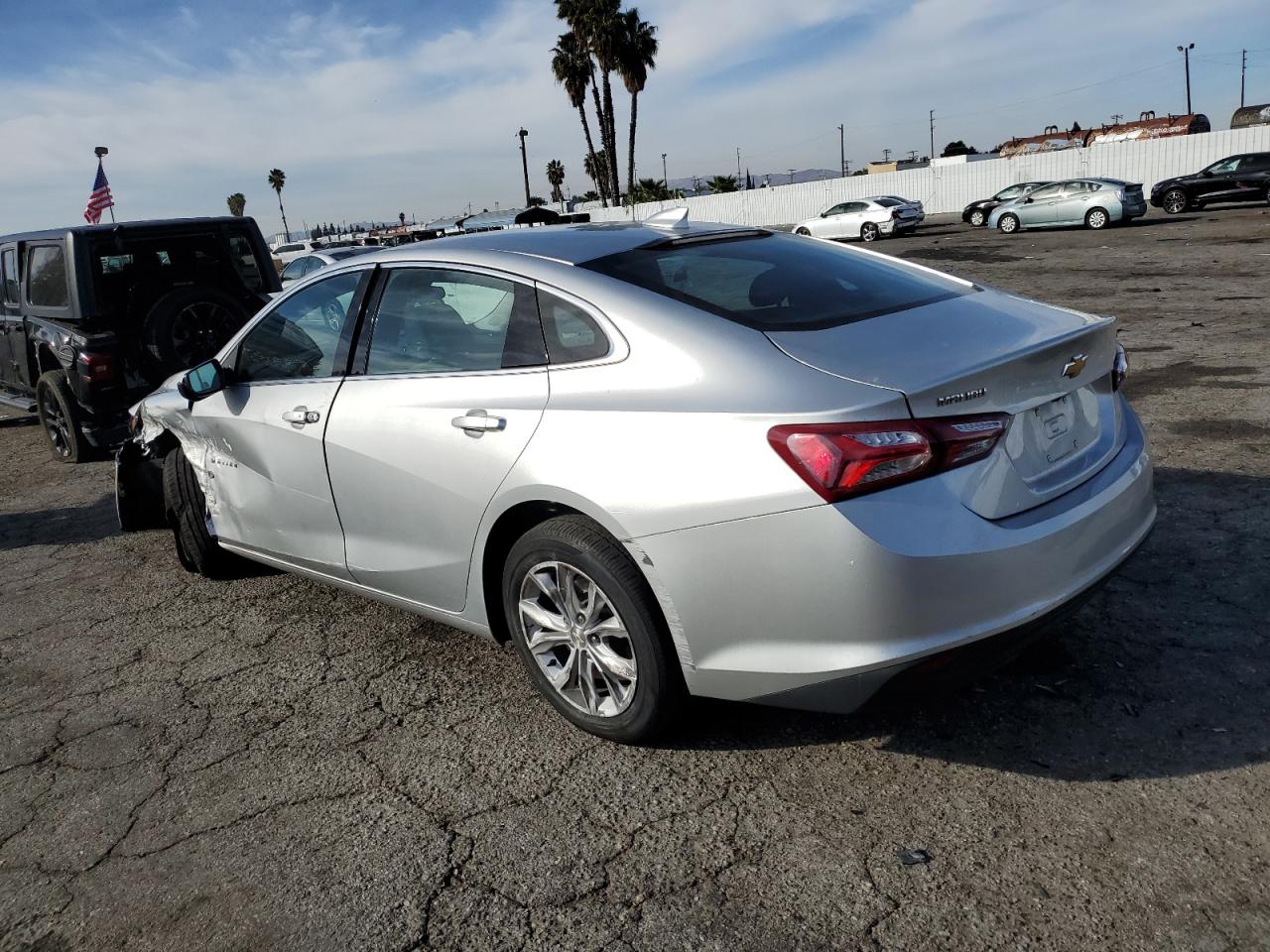 2022 Chevrolet Malibu - Image 2