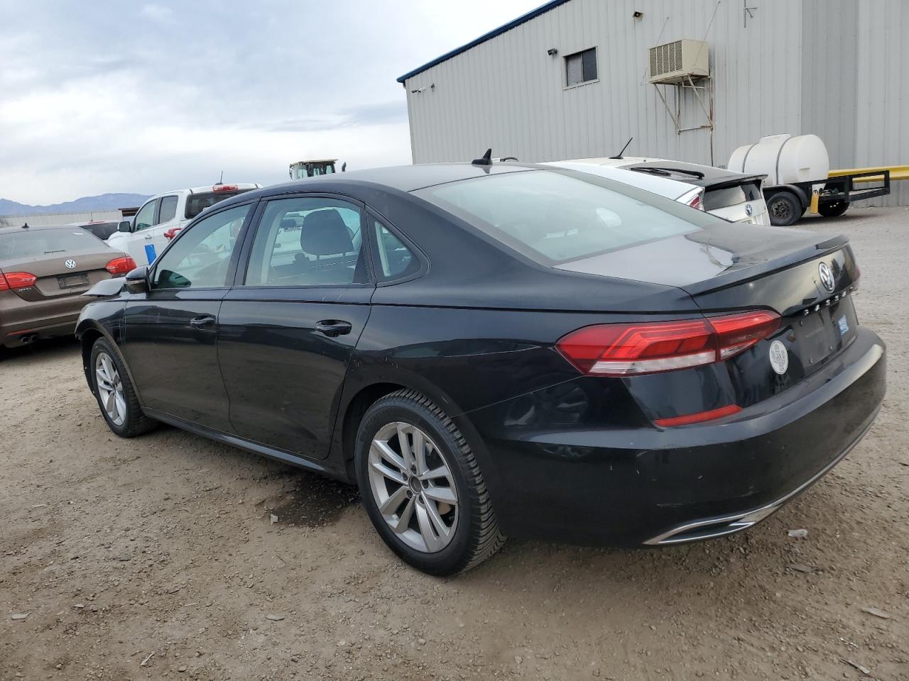 2021 Volkswagen Passat - Image 2