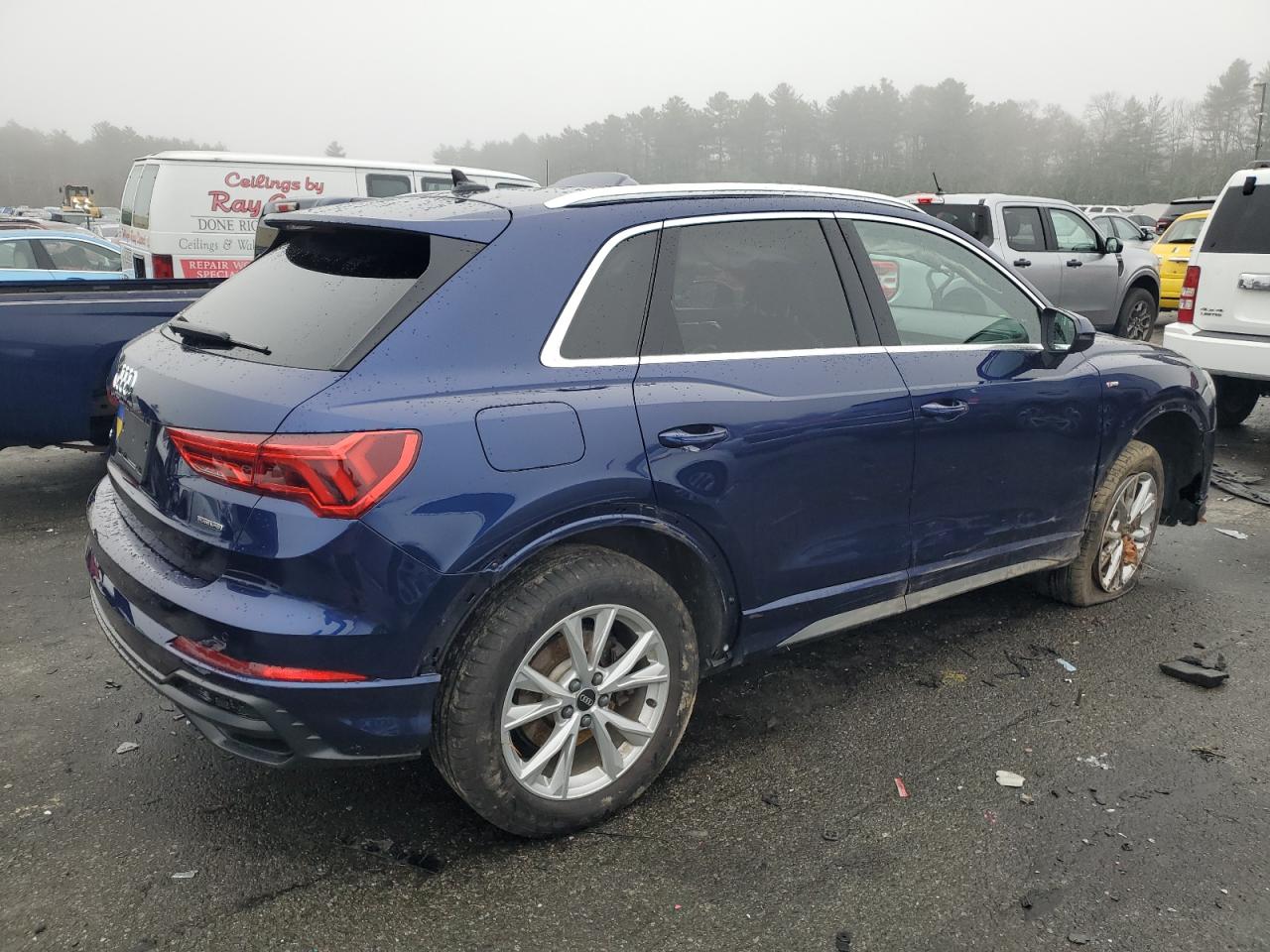 VIN WA1DECF37N1065526 2022 AUDI Q3 no.3