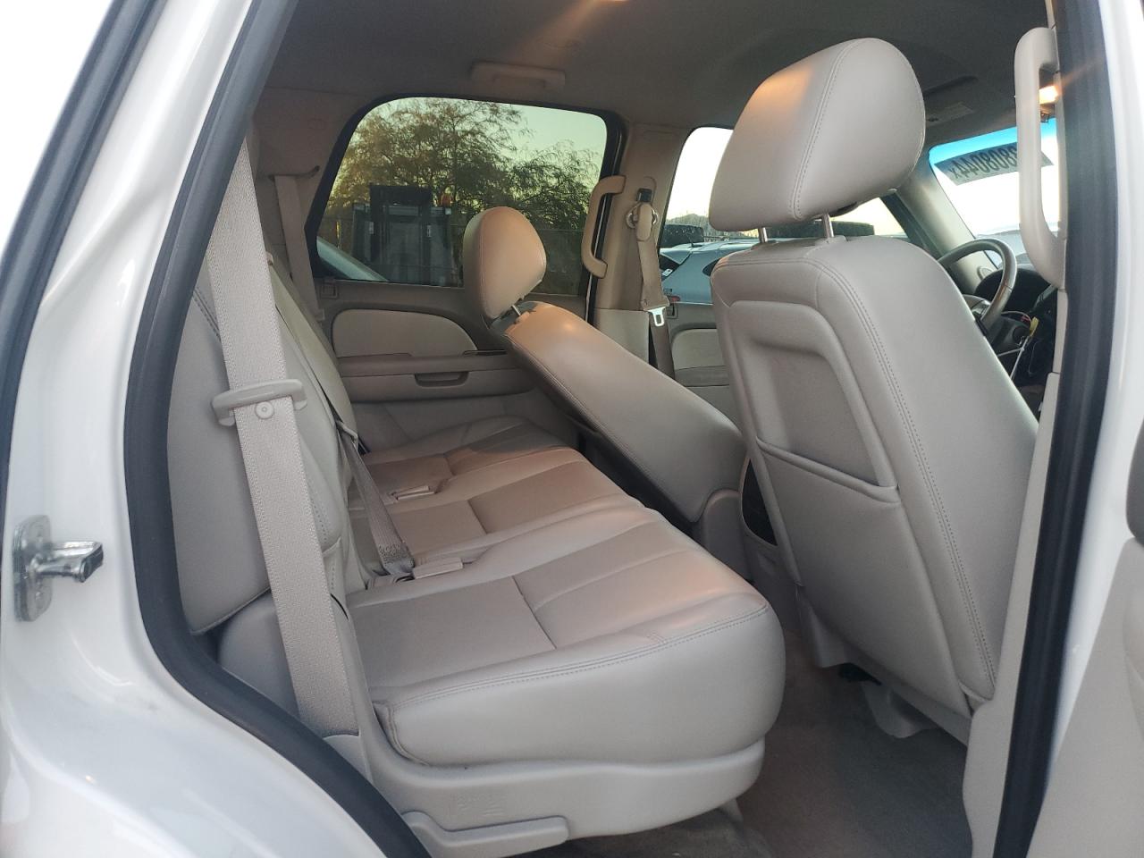 2013 Chevrolet Tahoe - Image 11
