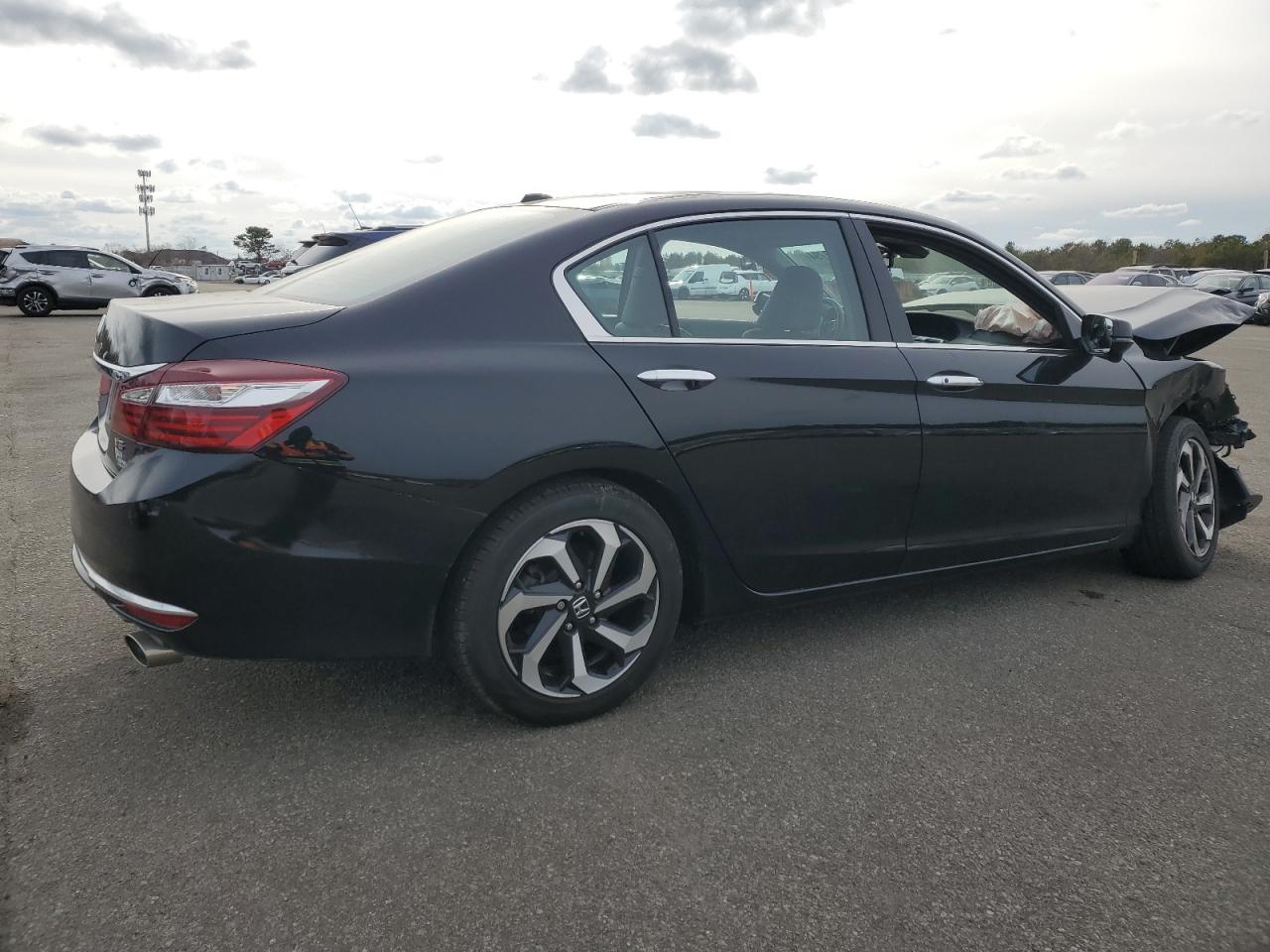 2017 Honda Accord - Image 3