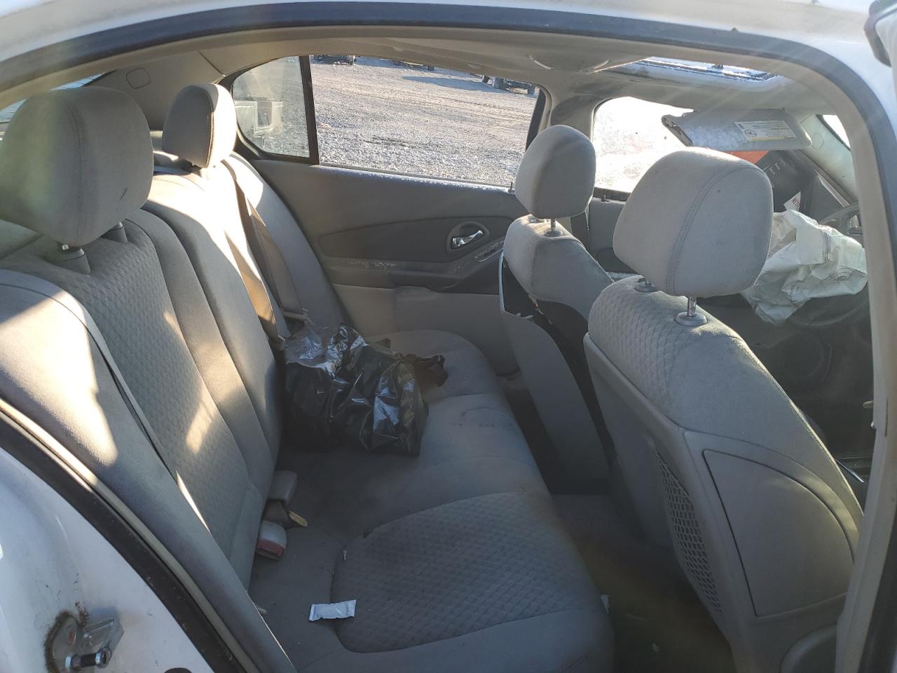 2006 Chevrolet Malibu - Image 10