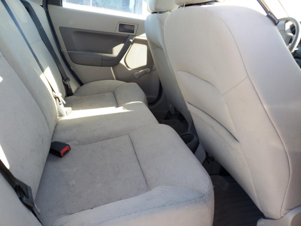 2009 Ford Focus - Image 10
