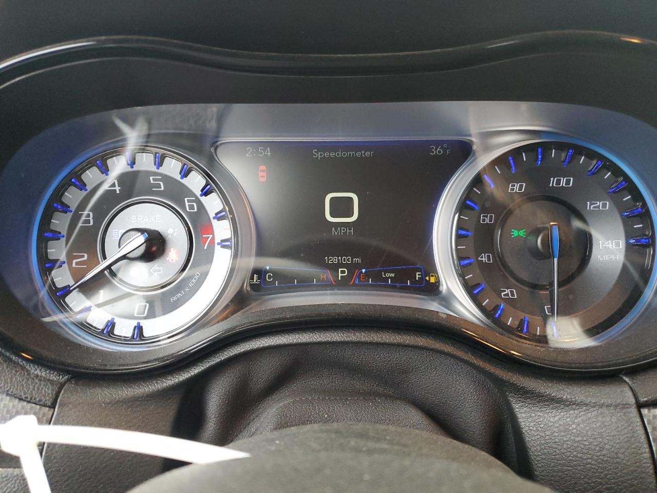 2016 Chrysler 300 - Image 9