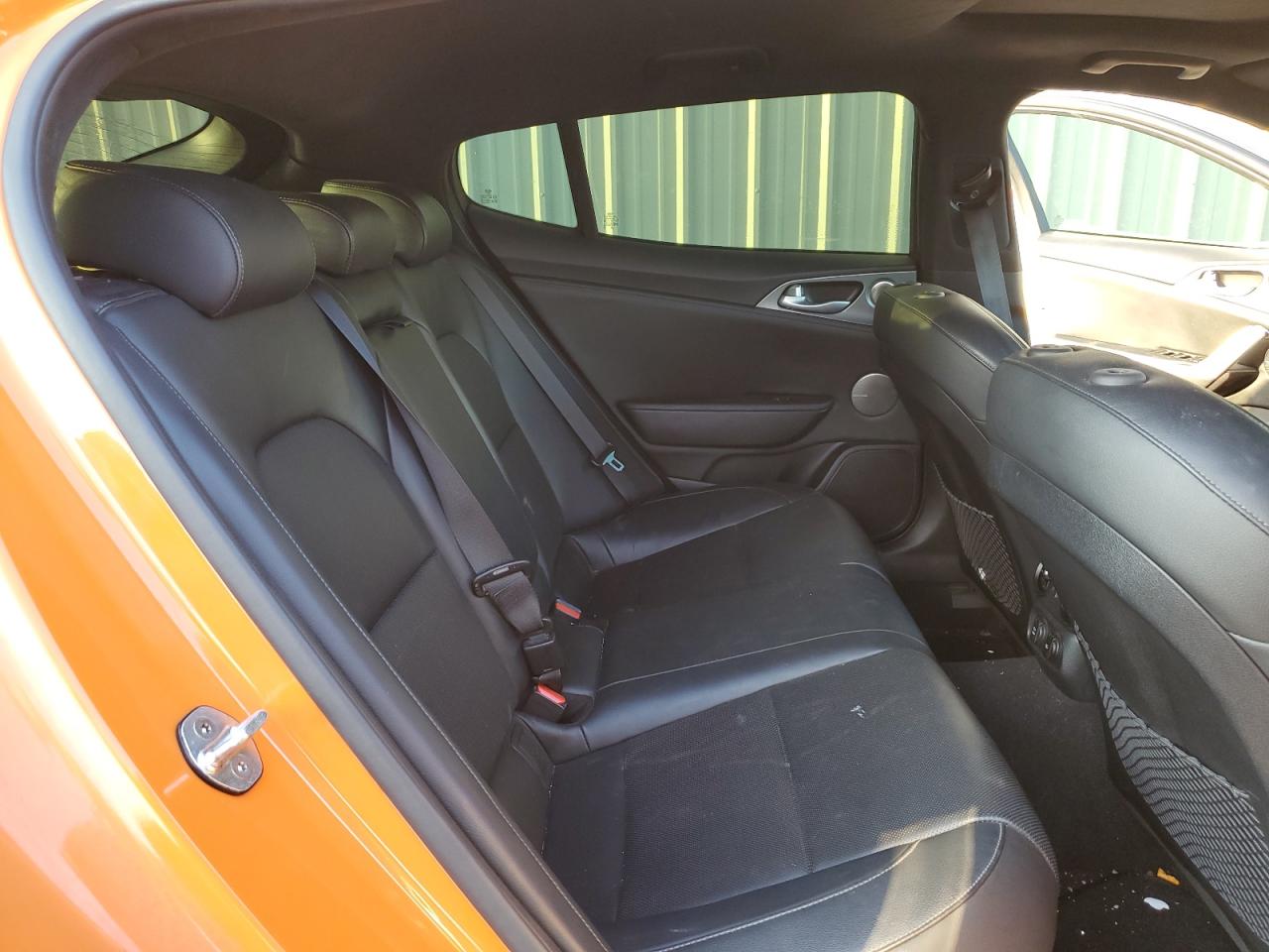 2019 Kia Stinger - Image 10