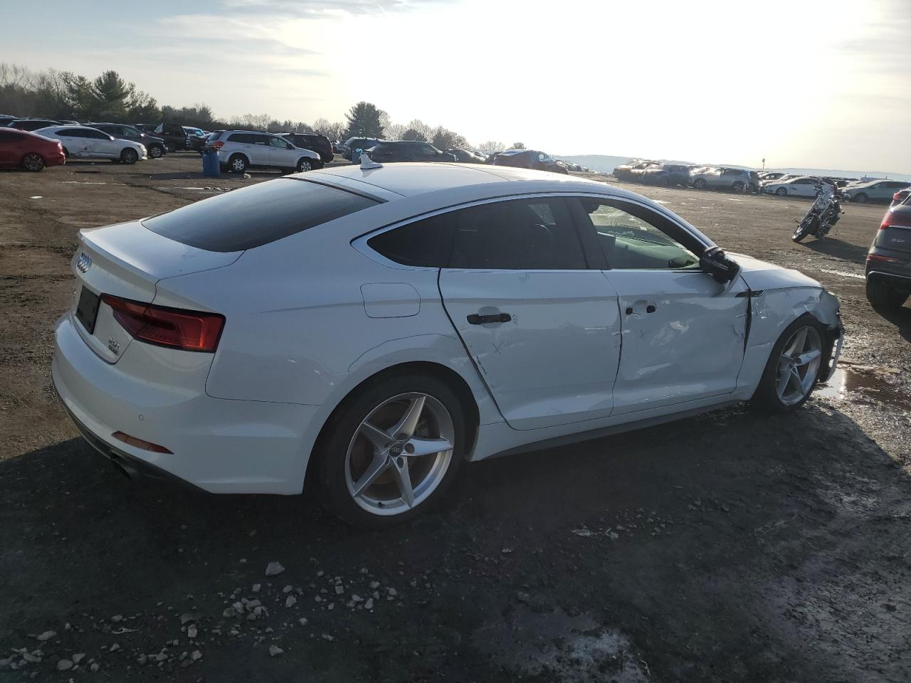 VIN WAUENDF59JA006969 2018 AUDI A5 no.3